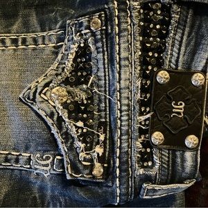 Like new prefect condition with all the rhinestones